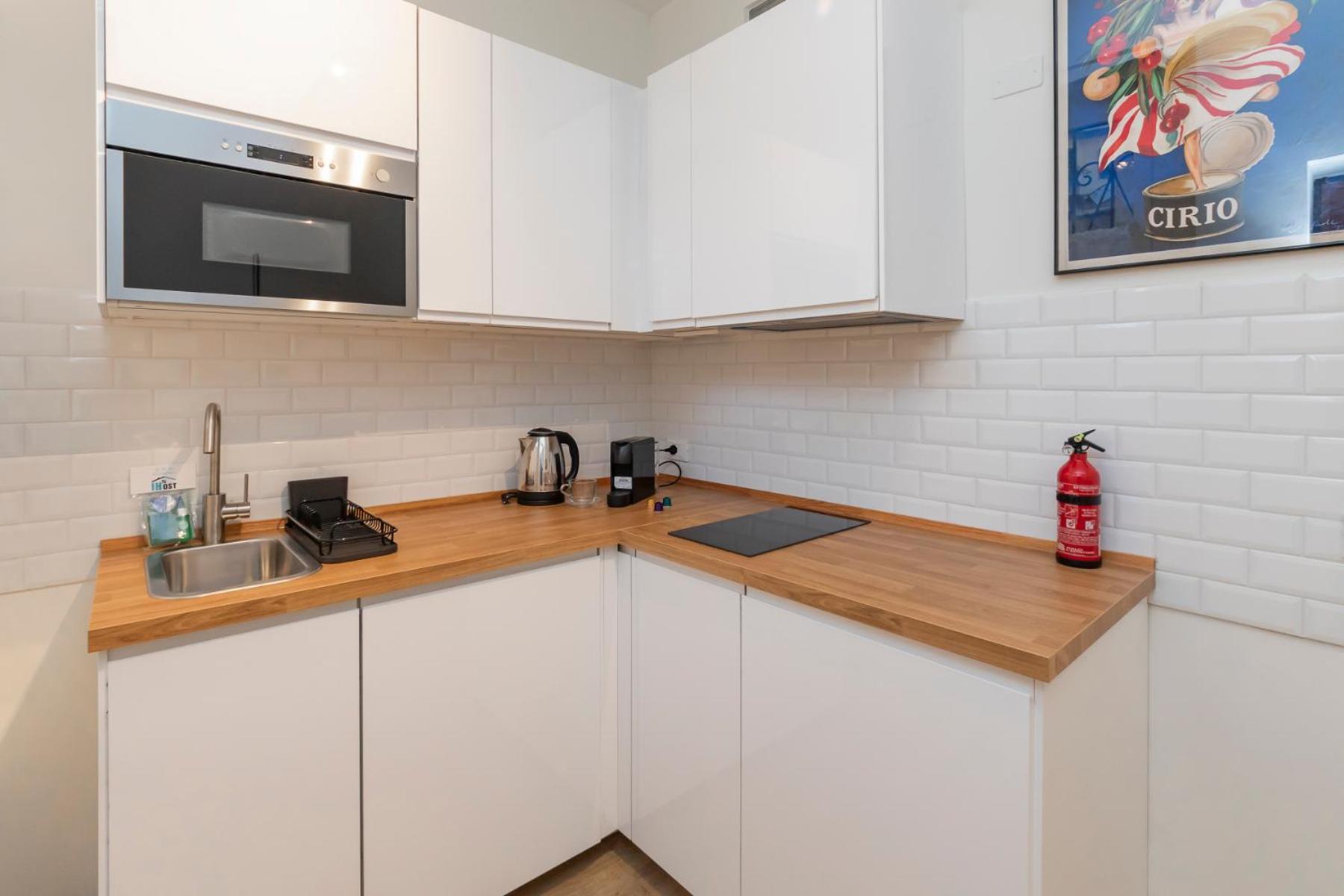 I Host - Pomponazzi Iris Appartement